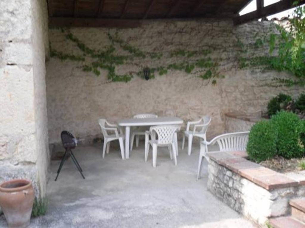 Les Gites De Franck Fayssac Zimmer foto